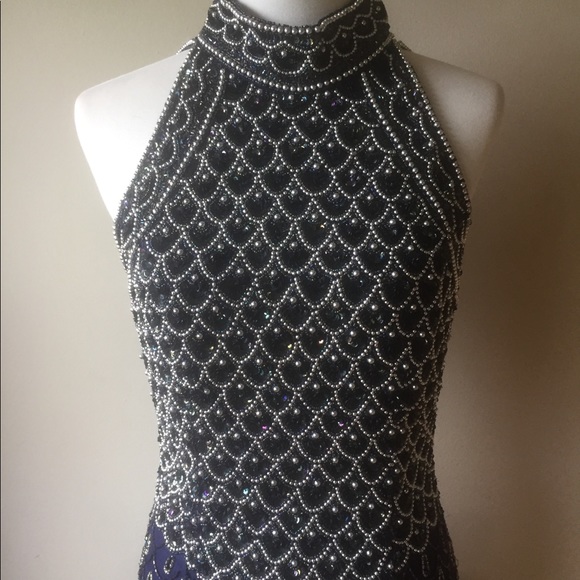 ❗️SOLD❗️Beaded Special Occasion Dress - Picture 2 of 8